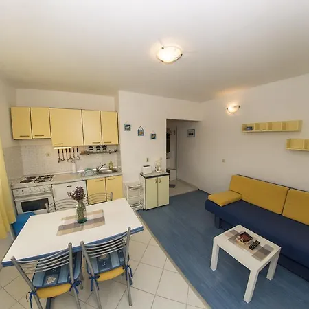 House Lucija * Sali