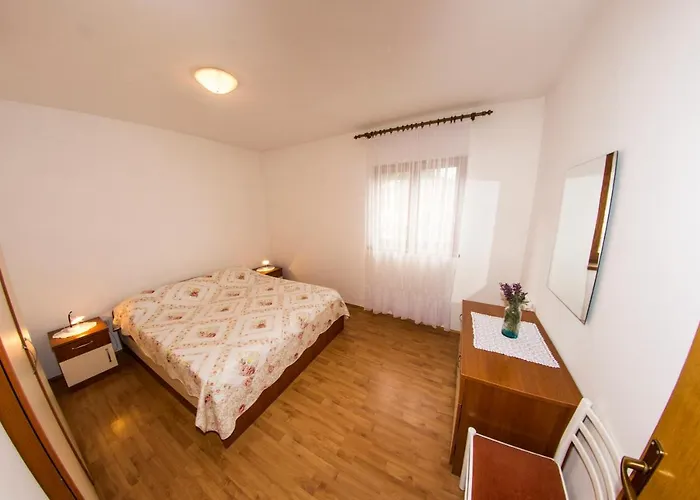 House Lucija Apartment *