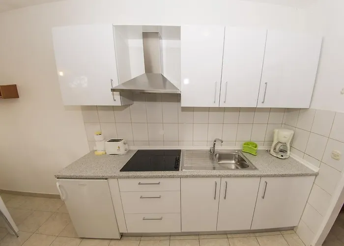 Apartment House Lucija *