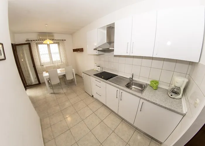 Apartment House Lucija Sali