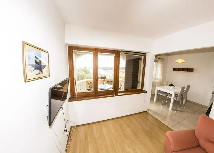 House Lucija Apartment *