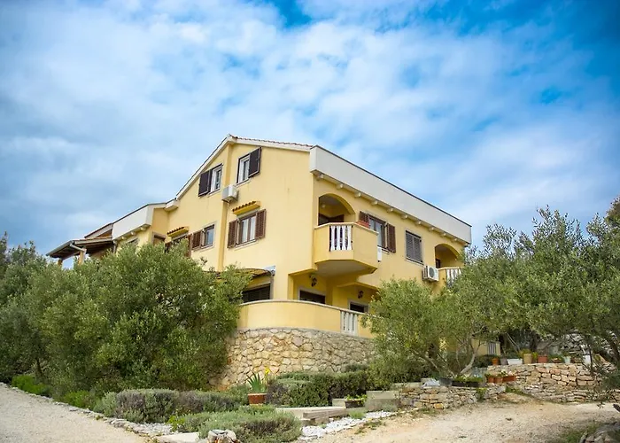 Apartment House Lucija Sali
