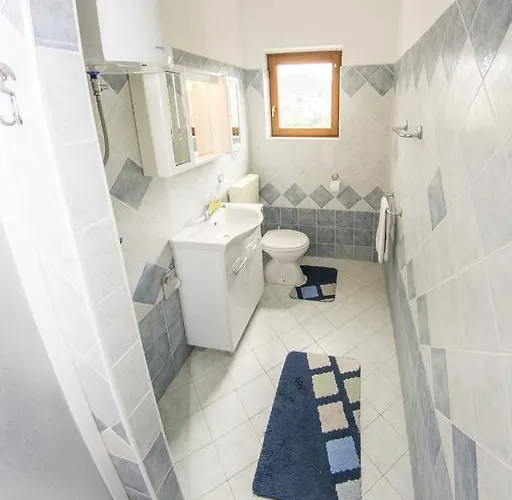 Apartment House Lucija *