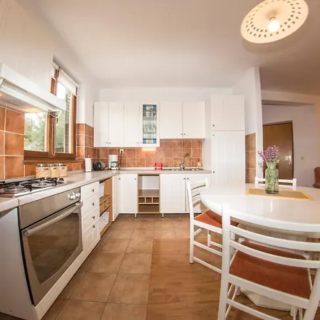 House Lucija Apartment *