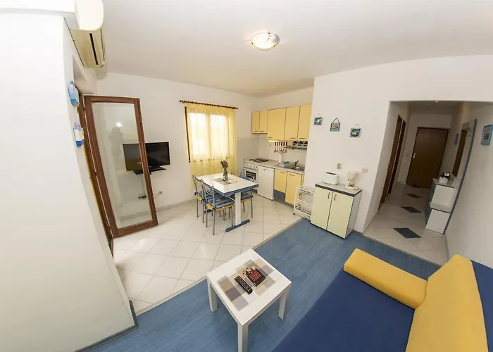 아파트 House Lucija *