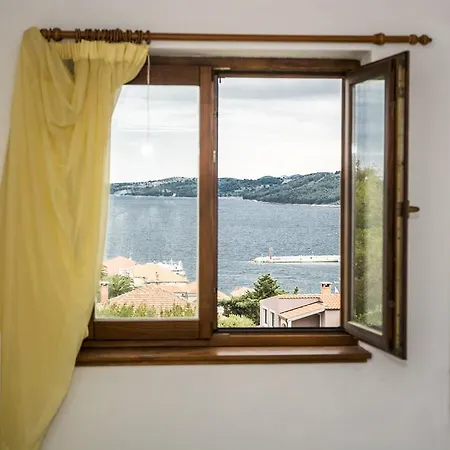 House Lucija Apartmán *