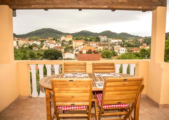 House Lucija Apartamento